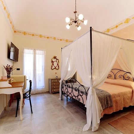 Come Nelle Favole The Classic B&B Toirano Luaran gambar