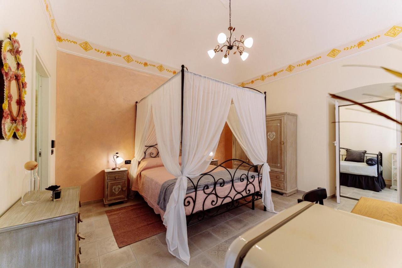 Come Nelle Favole The Classic B&B Toirano Luaran gambar