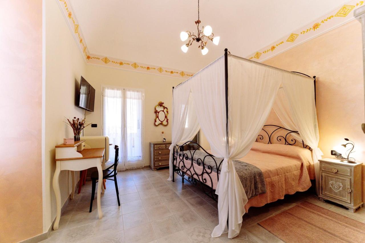 Come Nelle Favole The Classic B&B Toirano Luaran gambar